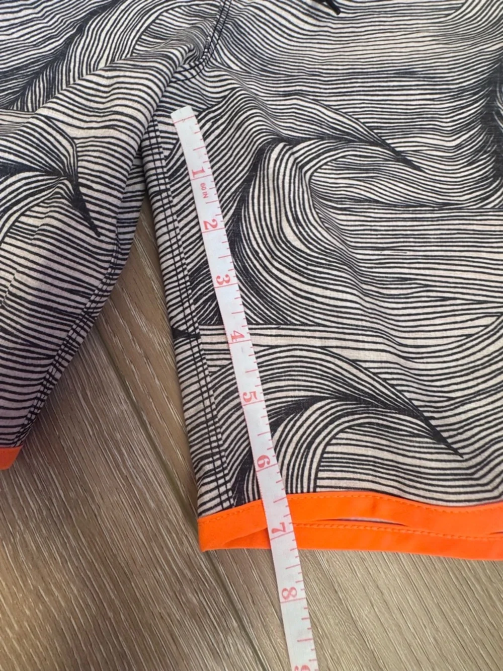 Men's Hurley phantom Wave Print Swim Trunks with Orange Trim size 31 - Picture 4 of 8